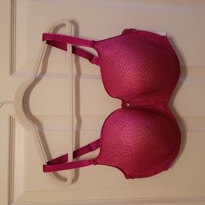 Chantelle C Magnifique Sweetheart T-Shirt Bra. 1896. Molded. Underwire. 42H NWT